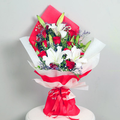 send anniversary gifts to kolkata